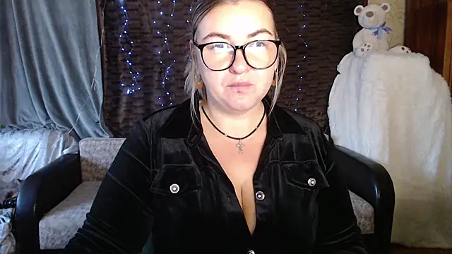 NikaSkylink online show from 10/24/25, 03:58