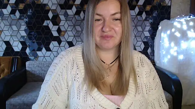 NikaSkylink online show from 12/15/25, 05:12