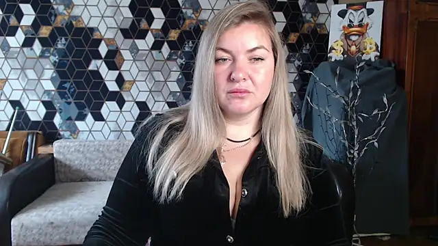 NikaSkylink online show from 04/10/26, 04:50