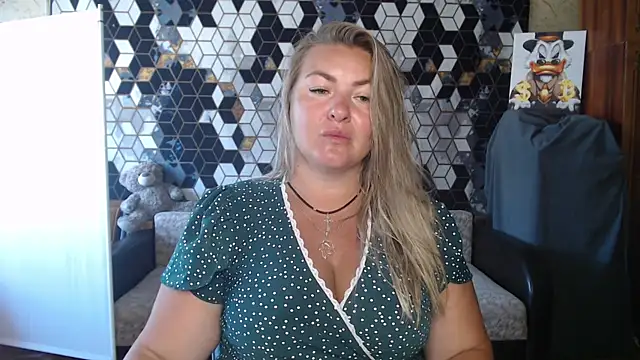 NikaSkylink online show from 06/27/26, 06:40