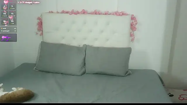 AbrilVelastegui7 online show from 04/04/26, 12:09