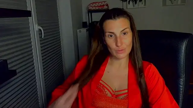 Snapshot of DonnaAmore chatting on 09/13/25, 08:41 DonnaAmore online show from 09/13/25, 08:41