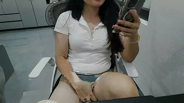 Emachiii online show from 06/20/26, 12:30