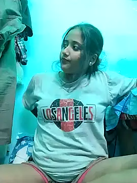 Snapshot of Fun__with__Prity chatting on 09/18/25, 05:59 Fun  with  Prity online show from 09/18/25, 05:59