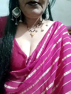 Snapshot of Cuty_siya_143 chatting on 10/12/25, 06:12 Cuty siya 143 online show from 10/12/25, 06:12