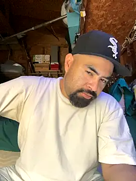 Snapshot of Jonathanfrom420 chatting on 09/16/25, 11:33 Jonathanfrom420 online show from 09/16/25, 11:33