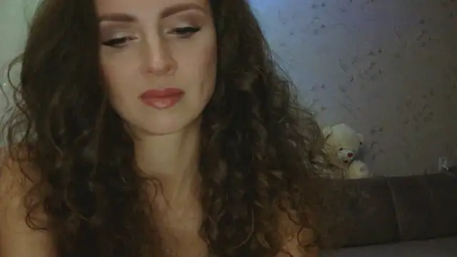 Snapshot of Amber_Carrol chatting on 11/05/25, 05:24 Amber Carrol online show from 11/05/25, 05:24