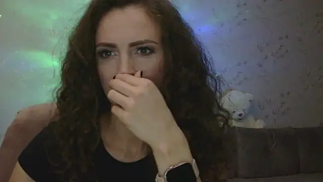 Snapshot of Amber_Carrol chatting on 11/17/25, 05:19 Amber Carrol online show from 11/17/25, 05:19