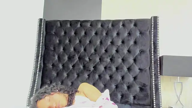 LittleeStar online show from 10/08/25, 08:01