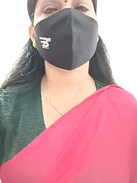 Snapshot of shivani27 chatting on 09/17/25, 04:41 shivani27 online show from 09/17/25, 04:41