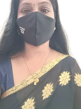 Snapshot of shivani27 chatting on 11/25/25, 08:58 shivani27 online show from 11/25/25, 08:58