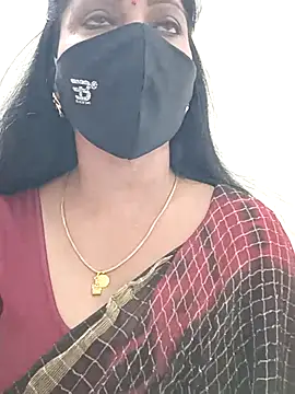 Snapshot of shivani27 chatting on 11/27/25, 02:08 shivani27 online show from 11/27/25, 02:08