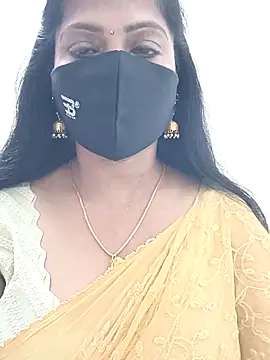 Snapshot of shivani27 chatting on 11/30/25, 05:50 shivani27 online show from 11/30/25, 05:50