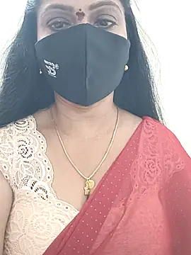 Snapshot of shivani27 chatting on 01/06/26, 04:11 shivani27 online show from 01/06/26, 04:11