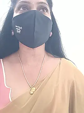 Snapshot of shivani27 chatting on 01/11/26, 09:58 shivani27 online show from 01/11/26, 09:58