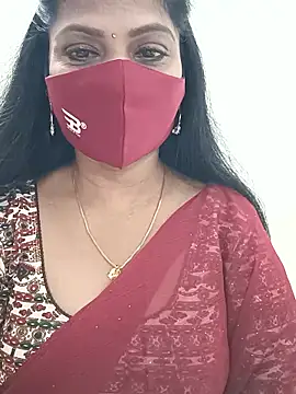 Snapshot of shivani27 chatting on 01/13/26, 03:39 shivani27 online show from 01/13/26, 03:39