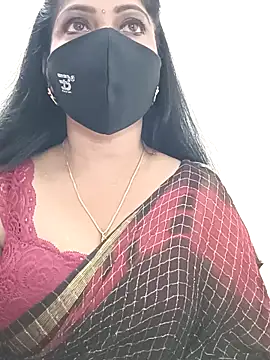 Snapshot of shivani27 chatting on 02/01/26, 12:48 shivani27 online show from 02/01/26, 12:48