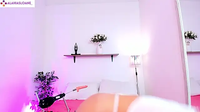 AlahiaSloane online show from 09/24/25, 11:24