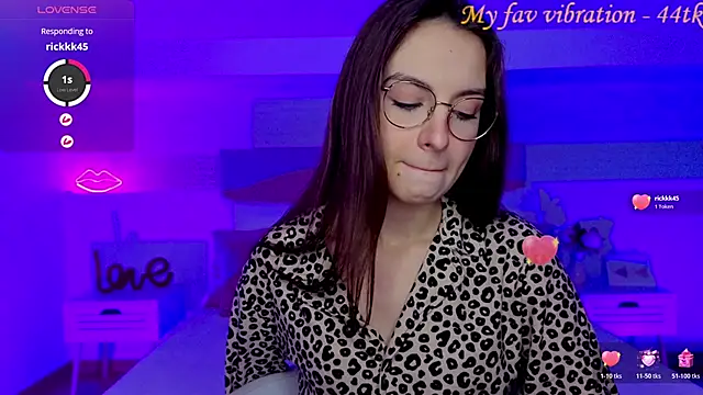 Real cutie1 online show from 11/07/25, 08:42