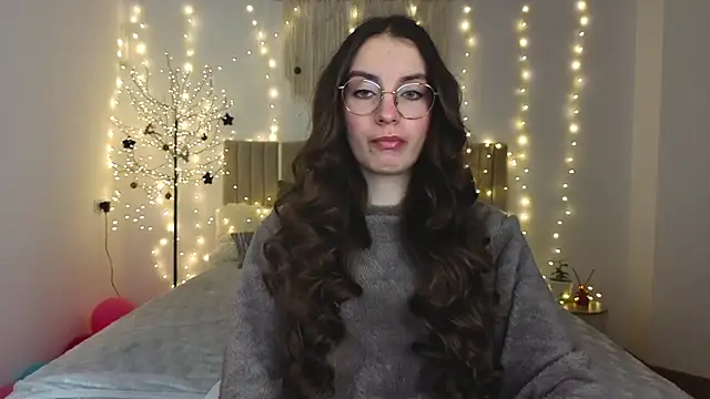 Real cutie1 online show from 01/13/26, 02:00