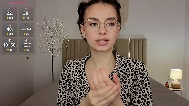 Real cutie1 online show from 07/09/26, 01:04