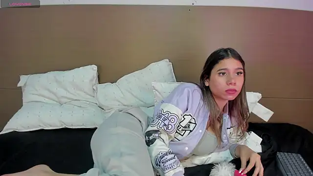 Rachell criss online show from 04/09/26, 06:19