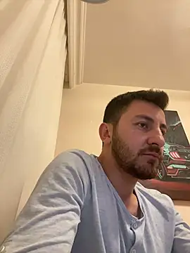 emredenizz07 online show from 12/03/25, 11:14