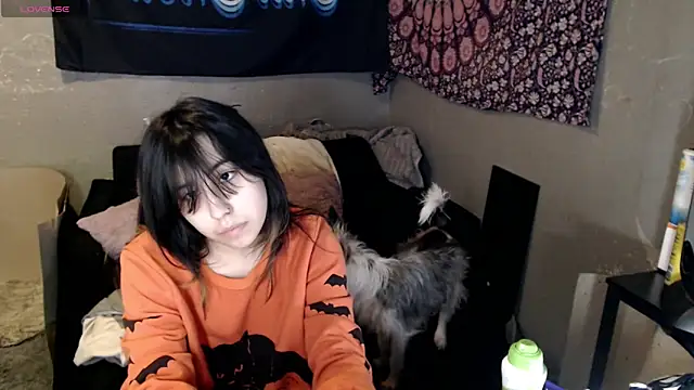 London Ray online show from 10/26/25, 06:19