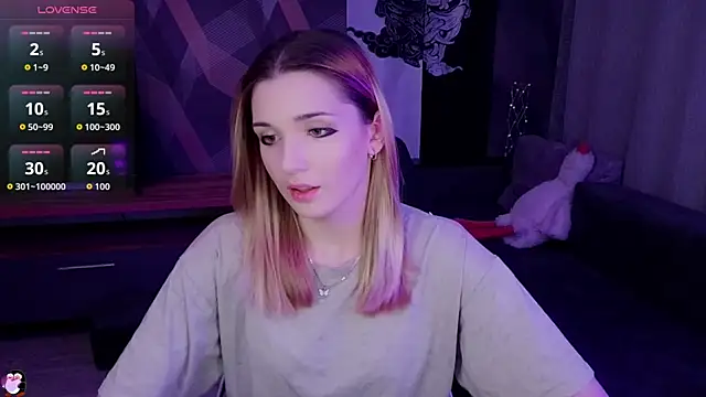 Sandy Belle online show from 10/21/25, 06:52