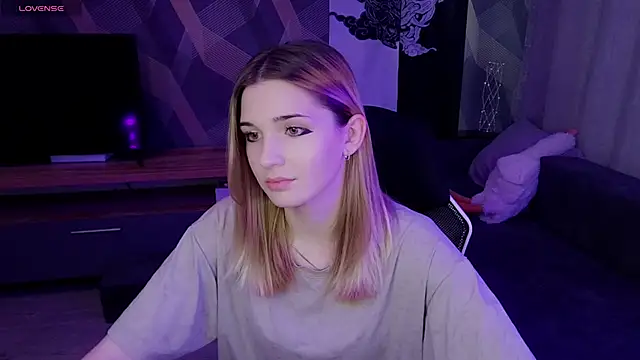 Sandy Belle online show from 10/25/25, 01:40