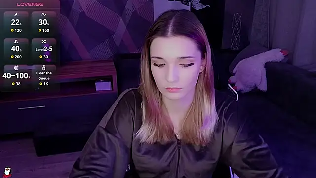 Sandy Belle online show from 11/08/25, 08:29