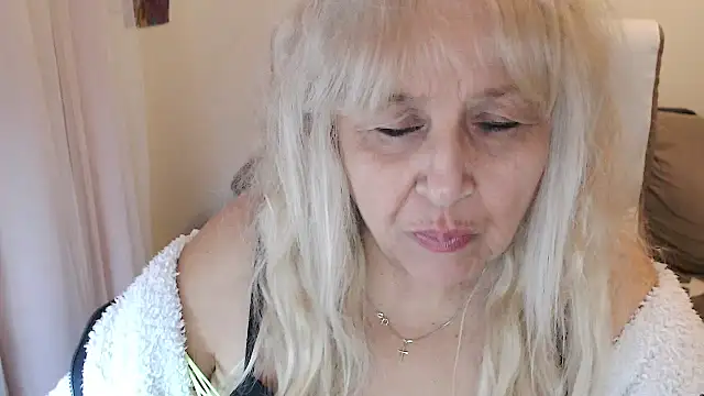 SusiLifeXXX online show from 10/08/25, 07:00