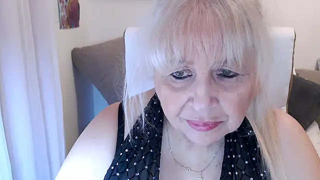 SusiLifeXXX online show from 11/20/25, 08:19