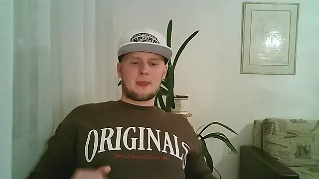 Snapshot of Dartanjanas13 chatting on 11/29/25, 09:18 Dartanjanas13 online show from 11/29/25, 09:18