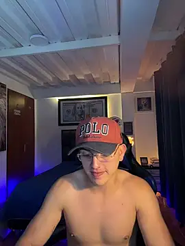 Justin trevor1 online show from 10/21/25, 01:17