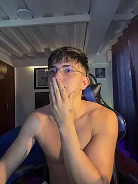 Justin trevor1 online show from 10/22/25, 11:21