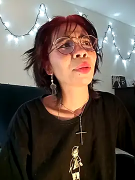 Snapshot of dolliette24 chatting on 11/13/25, 04:11 dolliette24 online show from 11/13/25, 04:11