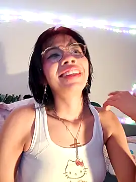 Snapshot of dolliette24 chatting on 11/16/25, 05:46 dolliette24 online show from 11/16/25, 05:46