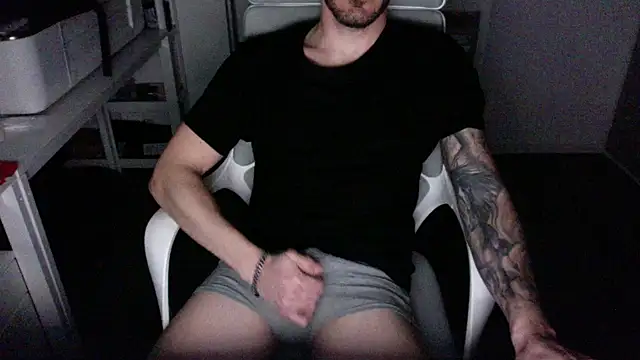 Snapshot of Mr_gi89 chatting on 04/09/26, 09:42 Mr gi89 online show from 04/09/26, 09:42