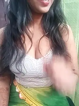 Snapshot of Reeta-rani chatting on 10/14/25, 05:19 Reeta-rani online show from 10/14/25, 05:19