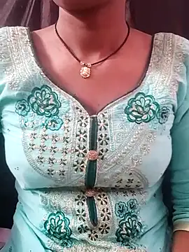 Snapshot of Reeta-rani chatting on 11/20/25, 06:02 Reeta-rani online show from 11/20/25, 06:02