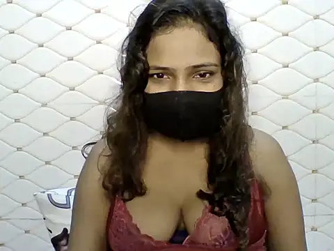 Snapshot of SonY-CaM2 chatting on 09/23/25, 07:17 SonY-CaM2 online show from 09/23/25, 07:17
