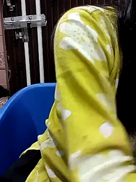 Snapshot of Raj-kumari chatting on 09/22/25, 05:04 Raj-kumari online show from 09/22/25, 05:04