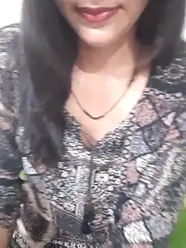 Snapshot of Raj-kumari chatting on 09/23/25, 02:42 Raj-kumari online show from 09/23/25, 02:42