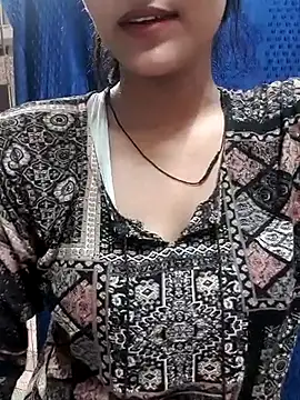 Snapshot of Raj-kumari chatting on 10/03/25, 04:04 Raj-kumari online show from 10/03/25, 04:04