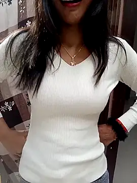 Snapshot of Raj-kumari chatting on 10/25/25, 04:35 Raj-kumari online show from 10/25/25, 04:35