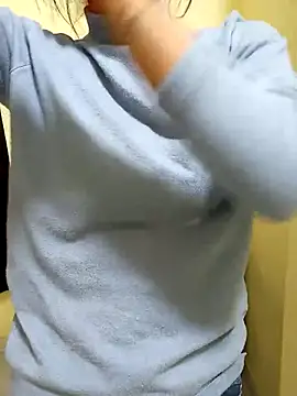 Snapshot of Raj-kumari chatting on 12/14/25, 04:34 Raj-kumari online show from 12/14/25, 04:34