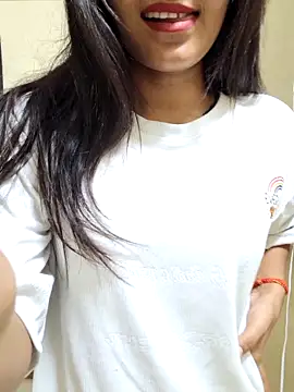 Snapshot of Raj-kumari chatting on 05/09/26, 03:39 Raj-kumari online show from 05/09/26, 03:39