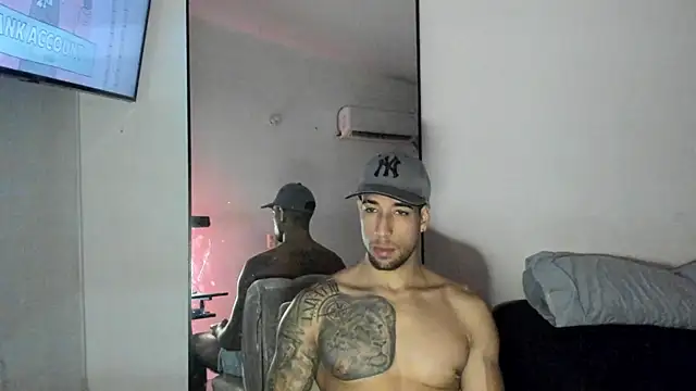 Snapshot of ThiagoLugo chatting on 09/11/25, 01:49 ThiagoLugo online show from 09/11/25, 01:49