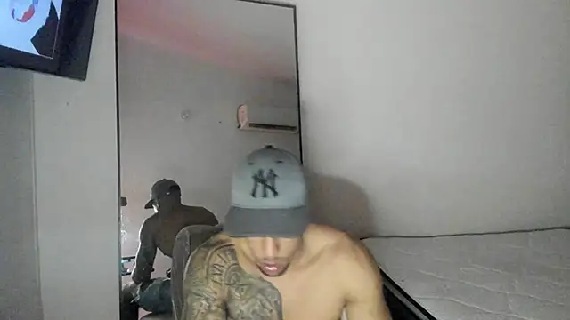 Snapshot of ThiagoLugo chatting on 09/19/25, 05:20 ThiagoLugo online show from 09/19/25, 05:20